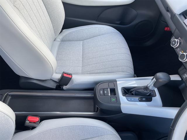 フィット ｅ：ＨＥＶホーム　禁煙１オーナー　プレミアムライトグレーインテリア　ホンダセンシング　レーンキープ　レーダークルーズ　ナビＴＶ　Ｂｌｕｔｏｏｔｈ　ＬＥＤオートハイビーム　パーキングセンサー　ＥＴＣ　ＵＳＢ　スマートキー（47枚目）