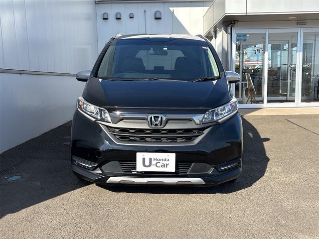 フリード＋ハイブリッド ハイブリッド・クロスター　ホンダセンシング　レーダークルーズ　レーンキープ　純正９インチナビＴＶＢカメラ　Ｂｌｕｔｏｏｔｈ　前後ドラレコ　ルーフレール　シートヒーター　ＬＥＤオートライト　ＥＴＣ　ＵＳＢ　両側ＰＷスライド（13枚目）