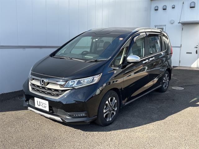 フリード＋ハイブリッド ハイブリッド・クロスター　ホンダセンシング　レーダークルーズ　レーンキープ　純正９インチナビＴＶＢカメラ　Ｂｌｕｔｏｏｔｈ　前後ドラレコ　ルーフレール　シートヒーター　ＬＥＤオートライト　ＥＴＣ　ＵＳＢ　両側ＰＷスライド（14枚目）