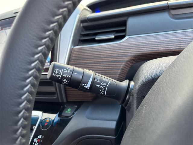 フリード＋ハイブリッド ハイブリッド・クロスター　ホンダセンシング　レーダークルーズ　レーンキープ　純正９インチナビＴＶＢカメラ　Ｂｌｕｔｏｏｔｈ　前後ドラレコ　ルーフレール　シートヒーター　ＬＥＤオートライト　ＥＴＣ　ＵＳＢ　両側ＰＷスライド（37枚目）