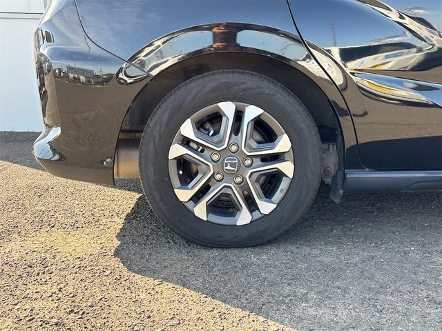 フリード＋ハイブリッド ハイブリッド・クロスター　ホンダセンシング　レーダークルーズ　レーンキープ　純正９インチナビＴＶＢカメラ　Ｂｌｕｔｏｏｔｈ　前後ドラレコ　ルーフレール　シートヒーター　ＬＥＤオートライト　ＥＴＣ　ＵＳＢ　両側ＰＷスライド（65枚目）