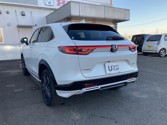 ヴェゼル ｅ：ＨＥＶ　Ｚ　４ＷＤ　ＯＰフロントグリル　ＯＰフロント・リア・サイドロアースカート　禁煙１オーナー　８インチ純正ナビＴＶＢカメラ　Ｂｌｕｔｏｏｔｈ　シートヒーター　ＢＳＩ　ホンダセンシング　レーダークルー　ＵＳＢ（19枚目）