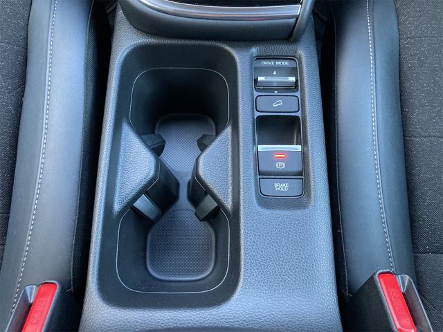 ヴェゼル ｅ：ＨＥＶ　Ｚ　４ＷＤ　ＯＰフロントグリル　ＯＰフロント・リア・サイドロアースカート　禁煙１オーナー　８インチ純正ナビＴＶＢカメラ　Ｂｌｕｔｏｏｔｈ　シートヒーター　ＢＳＩ　ホンダセンシング　レーダークルー　ＵＳＢ（29枚目）