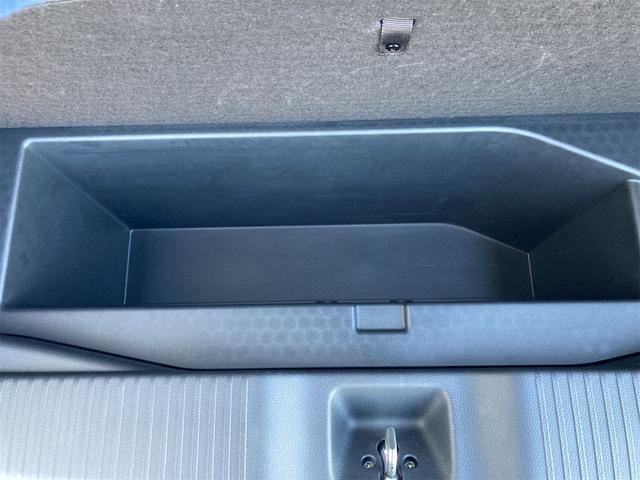 ヴェゼル ｅ：ＨＥＶ　Ｚ　４ＷＤ　ＯＰフロントグリル　ＯＰフロント・リア・サイドロアースカート　禁煙１オーナー　８インチ純正ナビＴＶＢカメラ　Ｂｌｕｔｏｏｔｈ　シートヒーター　ＢＳＩ　ホンダセンシング　レーダークルー　ＵＳＢ（59枚目）