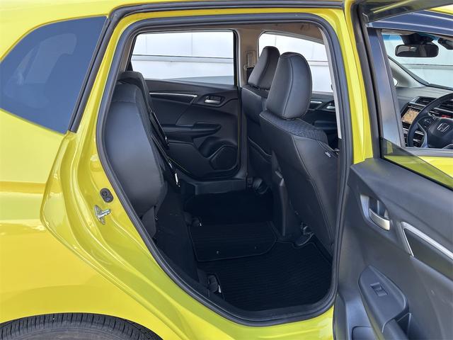 フィットハイブリッド Ｌパッケージ　衝突軽減装置　ナビＴＶＢカメラ　Ｂｌｕｔｏｏｔｈ　ＬＥＤオートライト　　ドラレコ　ＬＥＤオートライト　スマートキー２個　ＥＴＣ　ＵＳＢ　ハーフレザーシート　クルーズコントロール　サイドエアバック（25枚目）