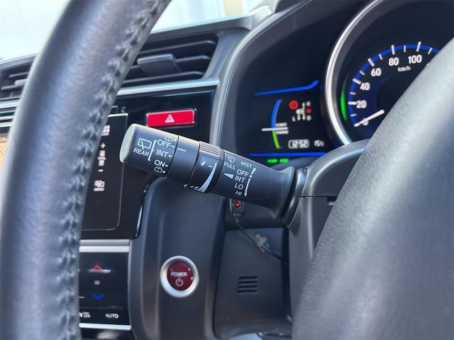 フィットハイブリッド Ｌパッケージ　衝突軽減装置　ナビＴＶＢカメラ　Ｂｌｕｔｏｏｔｈ　ＬＥＤオートライト　　ドラレコ　ＬＥＤオートライト　スマートキー２個　ＥＴＣ　ＵＳＢ　ハーフレザーシート　クルーズコントロール　サイドエアバック（36枚目）
