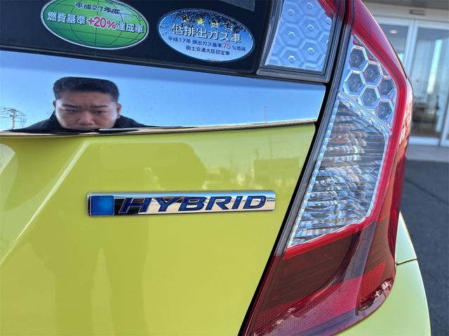 フィットハイブリッド Ｌパッケージ　衝突軽減装置　ナビＴＶＢカメラ　Ｂｌｕｔｏｏｔｈ　ＬＥＤオートライト　　ドラレコ　ＬＥＤオートライト　スマートキー２個　ＥＴＣ　ＵＳＢ　ハーフレザーシート　クルーズコントロール　サイドエアバック（57枚目）