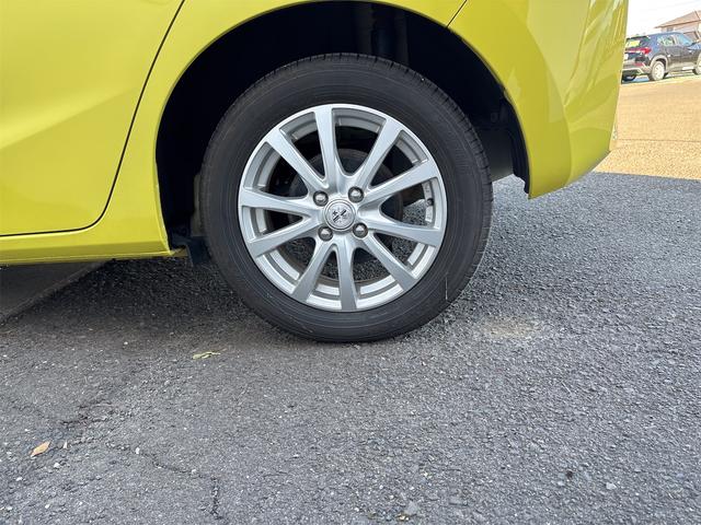 フィットハイブリッド Ｌパッケージ　衝突軽減装置　ナビＴＶＢカメラ　Ｂｌｕｔｏｏｔｈ　ＬＥＤオートライト　　ドラレコ　ＬＥＤオートライト　スマートキー２個　ＥＴＣ　ＵＳＢ　ハーフレザーシート　クルーズコントロール　サイドエアバック（63枚目）