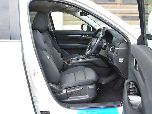 CX-5 2.0 20S スマート エディション ・アダプティブ・LED・ヘッドライト・交通(14枚目)