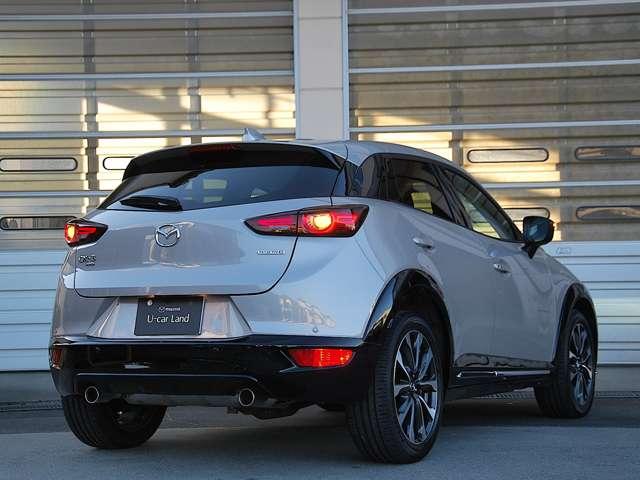 ＣＸ－３ １．５　１５Ｓ　アーバン　ドレッサー　４ＷＤ　・スーパーＵＶカットガラス（フロントドア）・（2枚目）