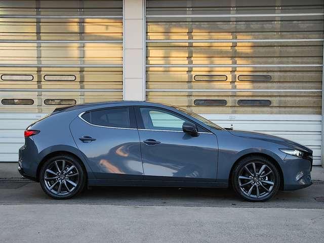 ＭＡＺＤＡ３ファストバック ２．０　２０Ｓ　ツーリング　４ＷＤ　・バーガンディレザーパッケージ・Ｂｏｓｅサウ（7枚目）