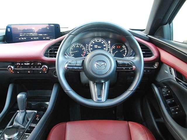 ＭＡＺＤＡ３ファストバック ２．０　２０Ｓ　ツーリング　４ＷＤ　・バーガンディレザーパッケージ・Ｂｏｓｅサウ（9枚目）