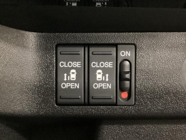 ステップワゴンスパーダ スパーダ・クールスピリットホンダセンシング いまコレ+新品・フロアカーペットマット付 光触媒抗菌消臭施工済 サイドエアバック スマートキ 左右電動スライドドア バックモニタ Wエアコン 地TV ナビ&TV 三列シート USB 助手席エアバッグ(19枚目)