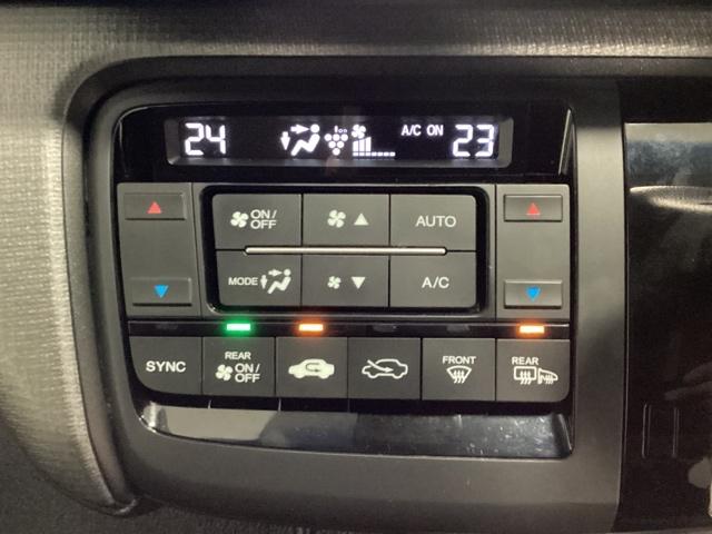 ステップワゴンスパーダ スパーダ 光触媒抗菌消臭施工済 衝突軽減B 横滑り防止 スマキー ナビ&TV Bモニター サイドエアバック キーレス ECON オートクルーズ USB接続 LEDライト 盗難防止 Wエアバッグ DVD PS(11枚目)