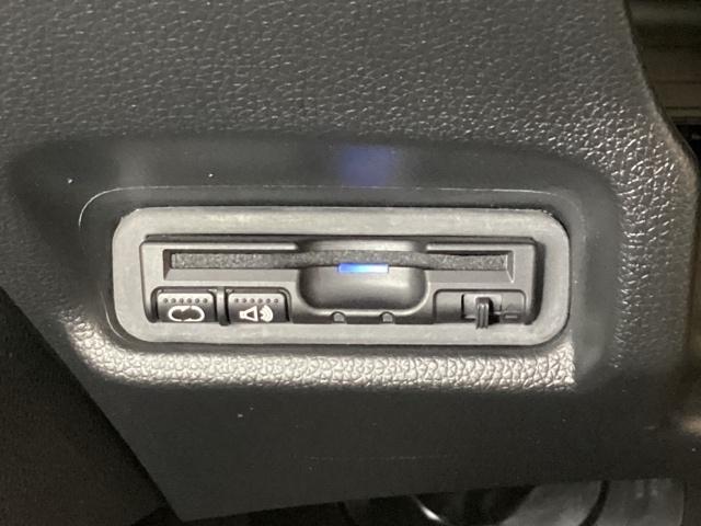 フィット 13G・Lパッケージ ワンオーナー いまコレ+新品マット付 CTBA(低速域衝突軽減ブレーキ/誤発進抑制機能)フロントカメラ サイドエアバッグ 純正ナビ Bluetooth バックカメラ LEDヘッドライト ETC(20枚目)