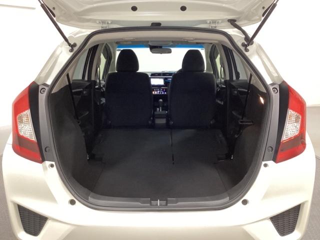 フィット 13G・Lパッケージ ワンオーナー いまコレ+新品マット付 CTBA(低速域衝突軽減ブレーキ/誤発進抑制機能)フロントカメラ サイドエアバッグ 純正ナビ Bluetooth バックカメラ LEDヘッドライト ETC(25枚目)