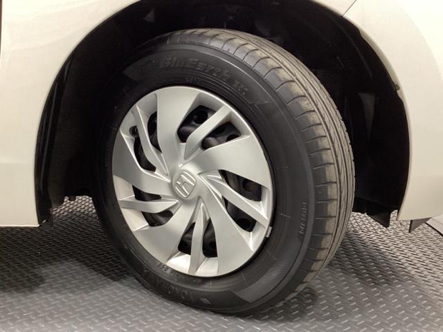 フィット 13G・Lパッケージ ワンオーナー いまコレ+新品マット付 CTBA(低速域衝突軽減ブレーキ/誤発進抑制機能)フロントカメラ サイドエアバッグ 純正ナビ Bluetooth バックカメラ LEDヘッドライト ETC(27枚目)