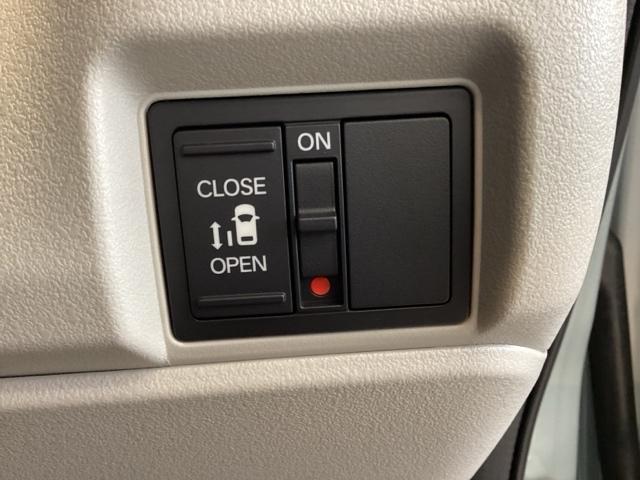 N-BOX ファッションスタイル 当社デモカー 中古スタッドレス ホンダセンシング 純正メモリーナビ、ドライブレコーダー前後 2、0ETC付 盗難防止装置 スマートキ USBポート LEDランプ バックモニター 1オーナー(17枚目)