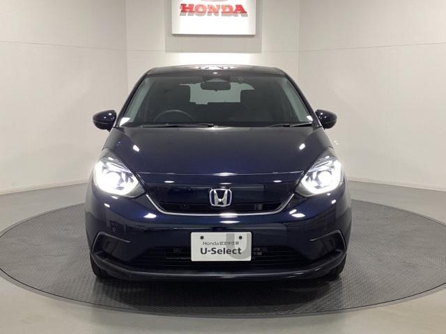 フィット ｅ：ＨＥＶホーム　ワンオーナー　ホンダセンシング　ドラレコ前後　２．０ＥＴＣ　ホンダコネクト対応メモリーナビ　フルセグ　Ｂｌｕｅｔｏｏｔｈ　ＵＳＢ　バックカメラ　障害物センー　オートライト機能付ＬＥＤヘッドライト（5枚目）