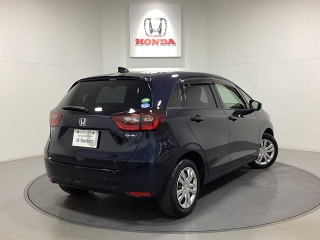 フィット ｅ：ＨＥＶホーム　ワンオーナー　ホンダセンシング　ドラレコ前後　２．０ＥＴＣ　ホンダコネクト対応メモリーナビ　フルセグ　Ｂｌｕｅｔｏｏｔｈ　ＵＳＢ　バックカメラ　障害物センー　オートライト機能付ＬＥＤヘッドライト（6枚目）