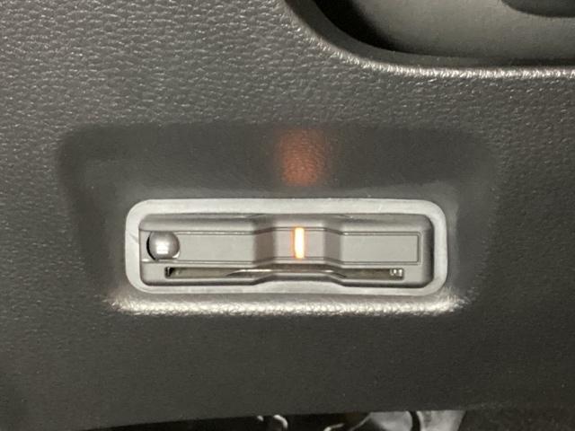 フィット ｅ：ＨＥＶホーム　ワンオーナー　ホンダセンシング　ドラレコ前後　２．０ＥＴＣ　ホンダコネクト対応メモリーナビ　フルセグ　Ｂｌｕｅｔｏｏｔｈ　ＵＳＢ　バックカメラ　障害物センー　オートライト機能付ＬＥＤヘッドライト（18枚目）