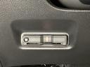 ハンドルの左下にETCがついています。高速道路の料金所の通過も楽々です。 カードの取り出しもしやすい場所についています。
