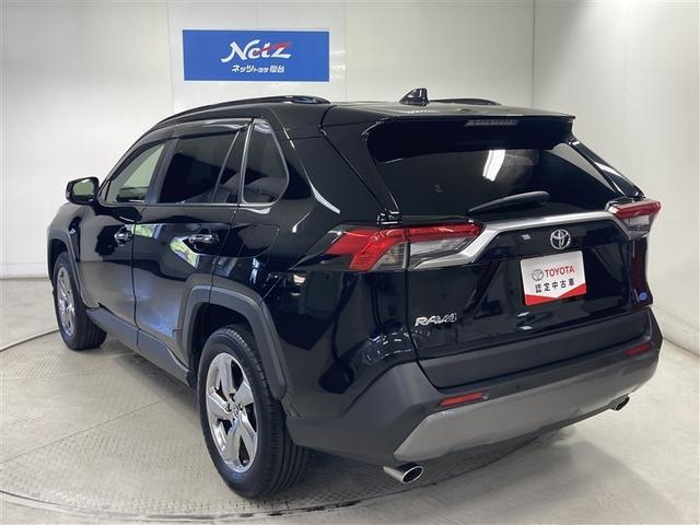 ＲＡＶ４ Ｇ　４ＷＤ　メモリーナビ　ミュージックプレイヤー接続可　バックカメラ　衝突被害軽減システム　ＥＴＣ　ＬＥＤヘッドランプ　ワンオーナー（5枚目）