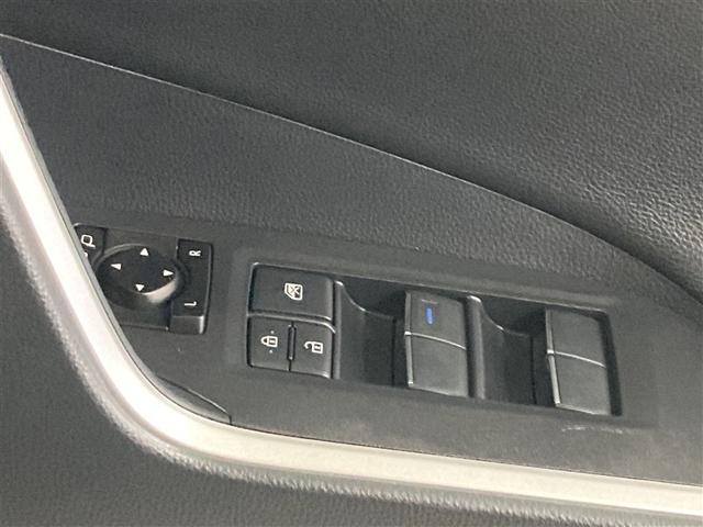 ＲＡＶ４ Ｇ　４ＷＤ　メモリーナビ　ミュージックプレイヤー接続可　バックカメラ　衝突被害軽減システム　ＥＴＣ　ＬＥＤヘッドランプ　ワンオーナー（29枚目）