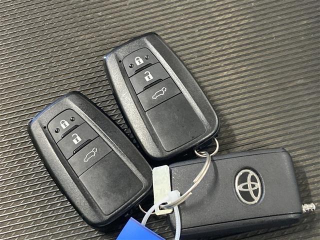 ＲＡＶ４ Ｇ　４ＷＤ　メモリーナビ　ミュージックプレイヤー接続可　バックカメラ　衝突被害軽減システム　ＥＴＣ　ＬＥＤヘッドランプ　ワンオーナー（39枚目）