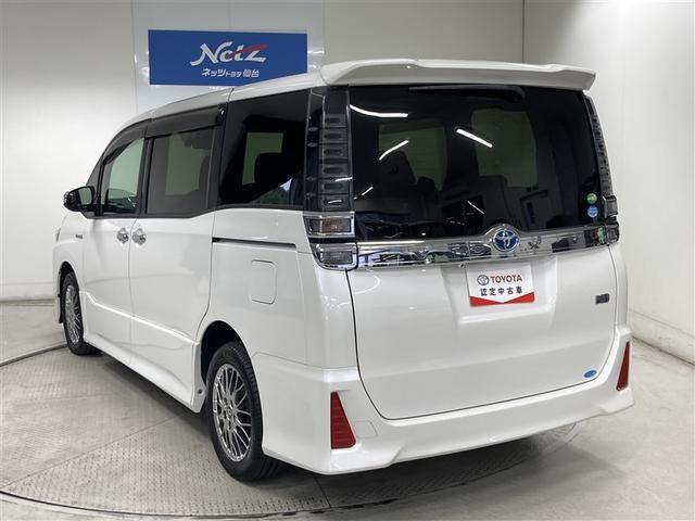 ヴォクシー ハイブリッドZS 煌 フルセグ メモリーナビ DVD再生 ミュージックプレイヤー接続可 後席モニター バックカメラ 衝突被害軽減システム ETC ドラレコ 両側電動スライド LEDヘッドランプ 乗車定員7人 3列シート(5枚目)