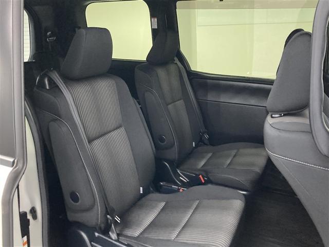 ヴォクシー ハイブリッドZS 煌 フルセグ メモリーナビ DVD再生 ミュージックプレイヤー接続可 後席モニター バックカメラ 衝突被害軽減システム ETC ドラレコ 両側電動スライド LEDヘッドランプ 乗車定員7人 3列シート(31枚目)