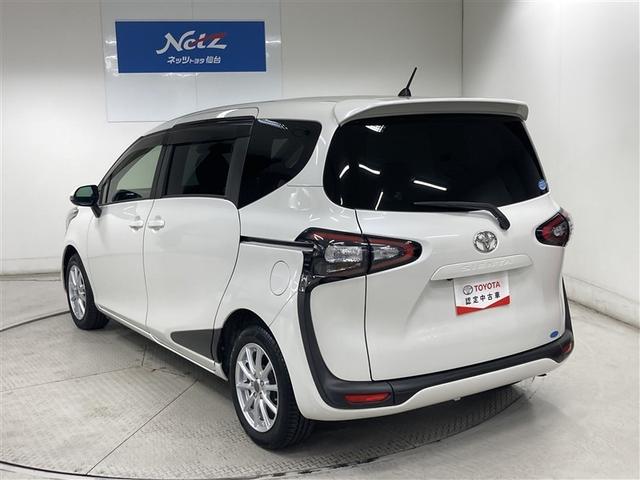 シエンタ Ｇ　フルセグ　メモリーナビ　ＤＶＤ再生　バックカメラ　衝突被害軽減システム　ＥＴＣ　両側電動スライド　ＬＥＤヘッドランプ　ウオークスルー　乗車定員７人　３列シート　ワンオーナー　アイドリングストップ（5枚目）