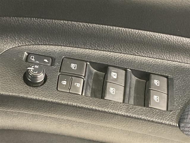 シエンタ Ｇ　フルセグ　メモリーナビ　ＤＶＤ再生　バックカメラ　衝突被害軽減システム　ＥＴＣ　両側電動スライド　ＬＥＤヘッドランプ　ウオークスルー　乗車定員７人　３列シート　ワンオーナー　アイドリングストップ（30枚目）