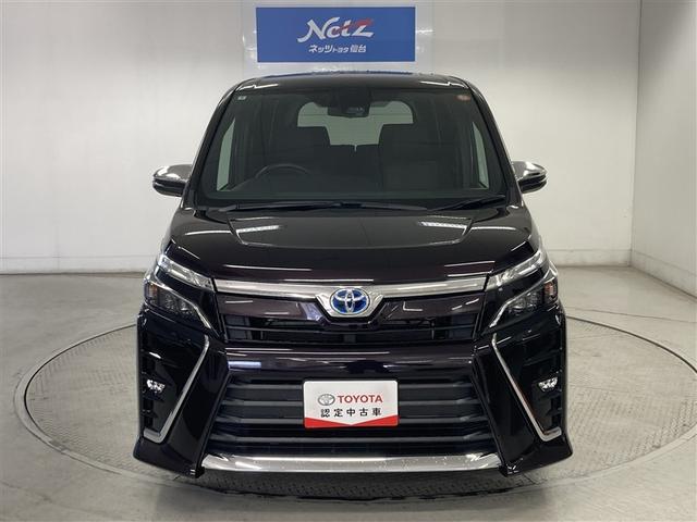 ヴォクシー ハイブリッドＺＳ　煌　フルセグ　メモリーナビ　ＤＶＤ再生　バックカメラ　衝突被害軽減システム　ＥＴＣ　両側電動スライド　ＬＥＤヘッドランプ　乗車定員７人　３列シート　ワンオーナー（11枚目）