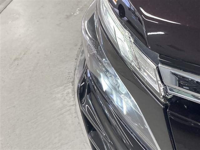 ヴォクシー ハイブリッドＺＳ　煌　フルセグ　メモリーナビ　ＤＶＤ再生　バックカメラ　衝突被害軽減システム　ＥＴＣ　両側電動スライド　ＬＥＤヘッドランプ　乗車定員７人　３列シート　ワンオーナー（14枚目）