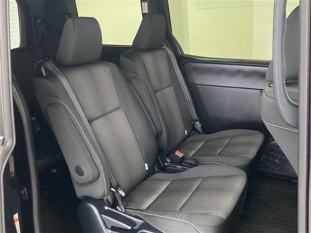 ヴォクシー ハイブリッドＺＳ　煌　フルセグ　メモリーナビ　ＤＶＤ再生　バックカメラ　衝突被害軽減システム　ＥＴＣ　両側電動スライド　ＬＥＤヘッドランプ　乗車定員７人　３列シート　ワンオーナー（33枚目）