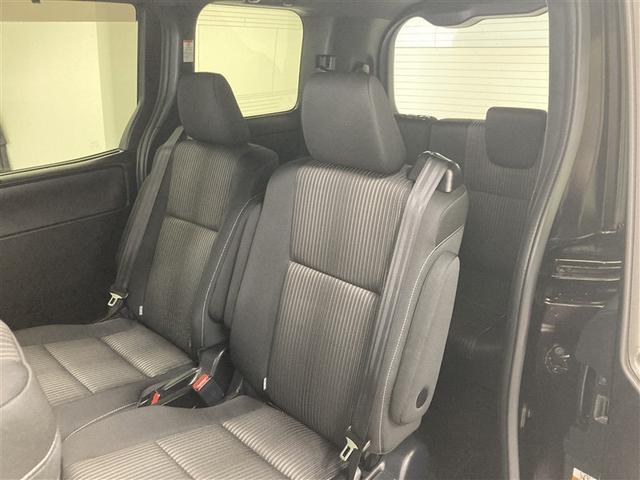 ヴォクシー ハイブリッドＺＳ　煌　フルセグ　メモリーナビ　ＤＶＤ再生　バックカメラ　衝突被害軽減システム　ＥＴＣ　両側電動スライド　ＬＥＤヘッドランプ　乗車定員７人　３列シート　ワンオーナー（35枚目）