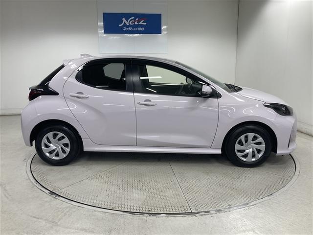 ヤリス Ｘ　ミュージックプレイヤー接続可　バックカメラ　衝突被害軽減システム　ＥＴＣ　ドラレコ（9枚目）