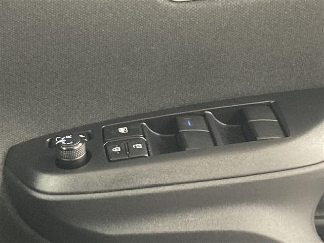 ヤリス Ｘ　ミュージックプレイヤー接続可　バックカメラ　衝突被害軽減システム　ＥＴＣ　ドラレコ（29枚目）