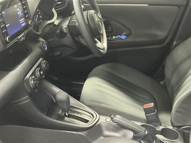 ヤリス Ｘ　ミュージックプレイヤー接続可　バックカメラ　衝突被害軽減システム　ＥＴＣ　ドラレコ（36枚目）