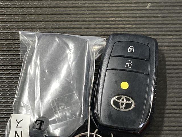 ヤリス Ｘ　ミュージックプレイヤー接続可　バックカメラ　衝突被害軽減システム　ＥＴＣ　ドラレコ（38枚目）