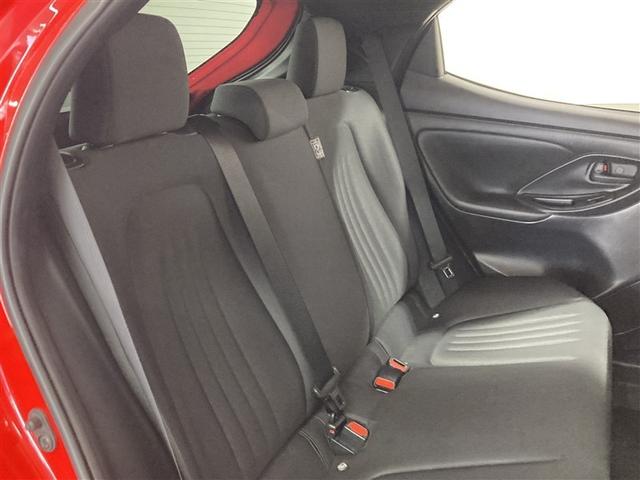 ヤリス Ｘ　ミュージックプレイヤー接続可　衝突被害軽減システム　ワンオーナー（32枚目）