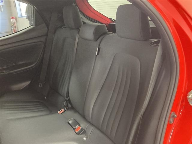 ヤリス Ｘ　ミュージックプレイヤー接続可　衝突被害軽減システム　ワンオーナー（34枚目）