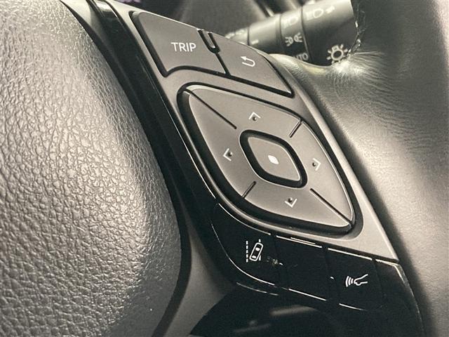 �C���t�H���[�V�����f�B�X�v���C�̑��삪�ł��܂��B�B