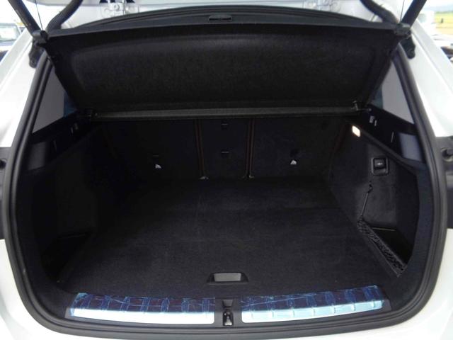 Ｘ１ ｘＤｒｉｖｅ　１８ｄ　ｘライン　４ＷＤ　ドライブレコーダー　バックカメラ　クリアランスソナー　オートクルーズコントロール　パワーシート　衝突被害軽減システム　ターボ　ナビ　オートライト　ＬＥＤヘッドランプ　アルミホイール（13枚目）