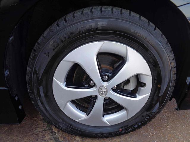 プリウス Ｓセーフティプラス　４ＷＤ　ドライブレコーダー　ＥＴＣ　クリアランスソナー　レーンアシスト　オートクルーズコントロール　パークアシスト　衝突被害軽減システム　バックカメラ　ナビ　アルミホイール　オートマチックハイビーム（31枚目）