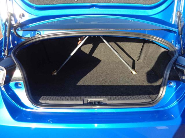 ＢＲＺ ｔＳ　オートライト　スマートキー　電動格納ミラー　シートヒーター　アルミホイール　パワーステアリング　パワーウィンドウ　運転席エアバッグ（11枚目）
