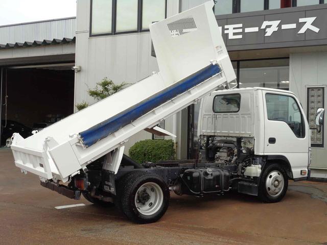 エルフトラック フルフラットローダンプ　ダンプ　ＭＴ　後輪ダブル　ＥＴＣ　キーレスエントリー　エアコン　パワーウィンドウ　運転席エアバッグ（18枚目）