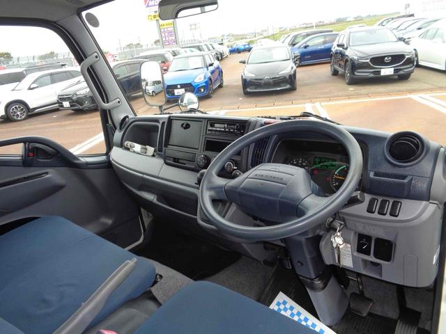 キャンター 全低床　ＤＸ　ＡＴ　後輪ダブル　ＥＴＣ　エアコン　パワーウィンドウ　運転席エアバッグ（10枚目）