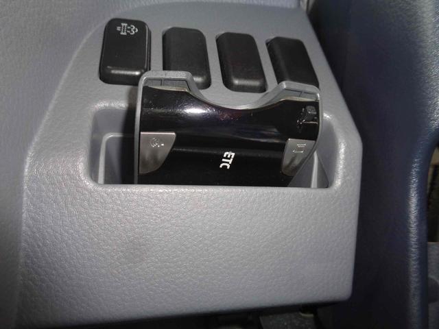 キャンター 全低床　ＤＸ　ＡＴ　後輪ダブル　ＥＴＣ　エアコン　パワーウィンドウ　運転席エアバッグ（17枚目）